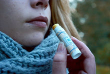 Charger l'image dans la galerie, Baume à lèvres naturel réparateur et apaisant 4.9g