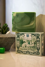 Charger l'image dans la galerie, Savon "Le baiser du Viking" à la Menthe poivrée 100g