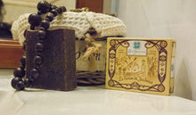 Charger l'image dans la galerie, Savon naturel surgras "Le savon du Jardinier" exfoliant au café et au Romarin 100g